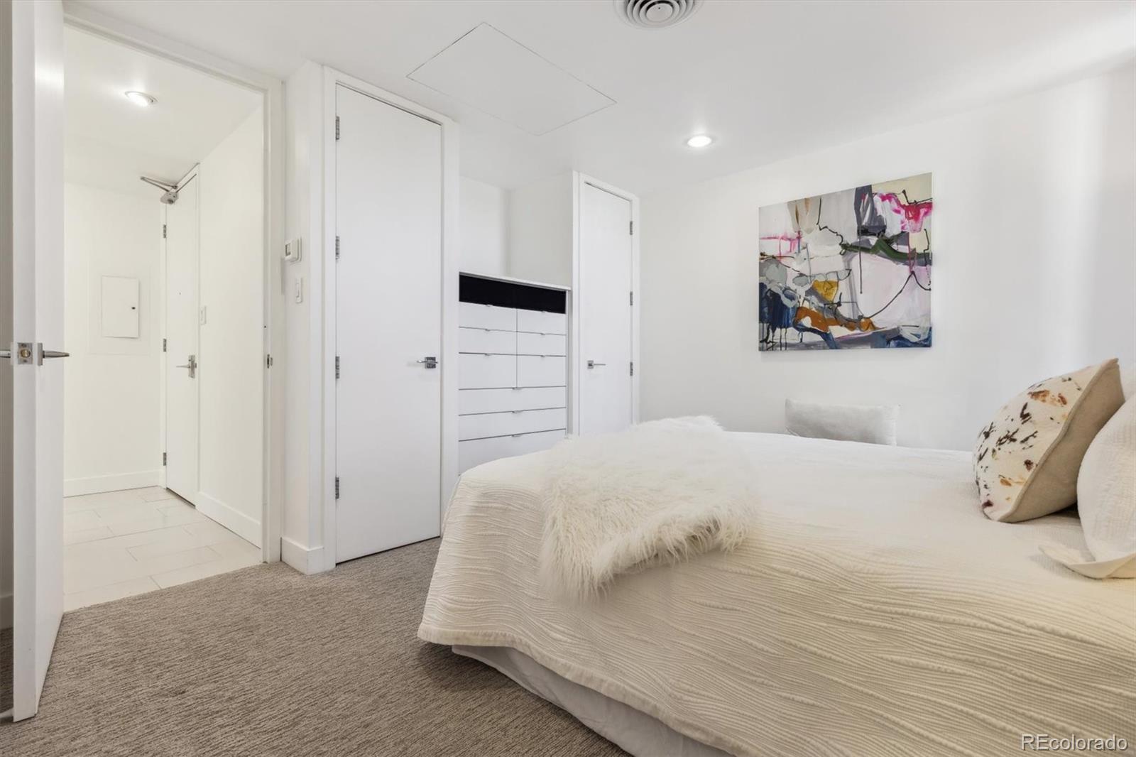 1201 N Williams Street Unit: 3A
