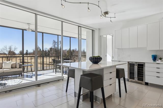 1201 N Williams Street Unit: 3A