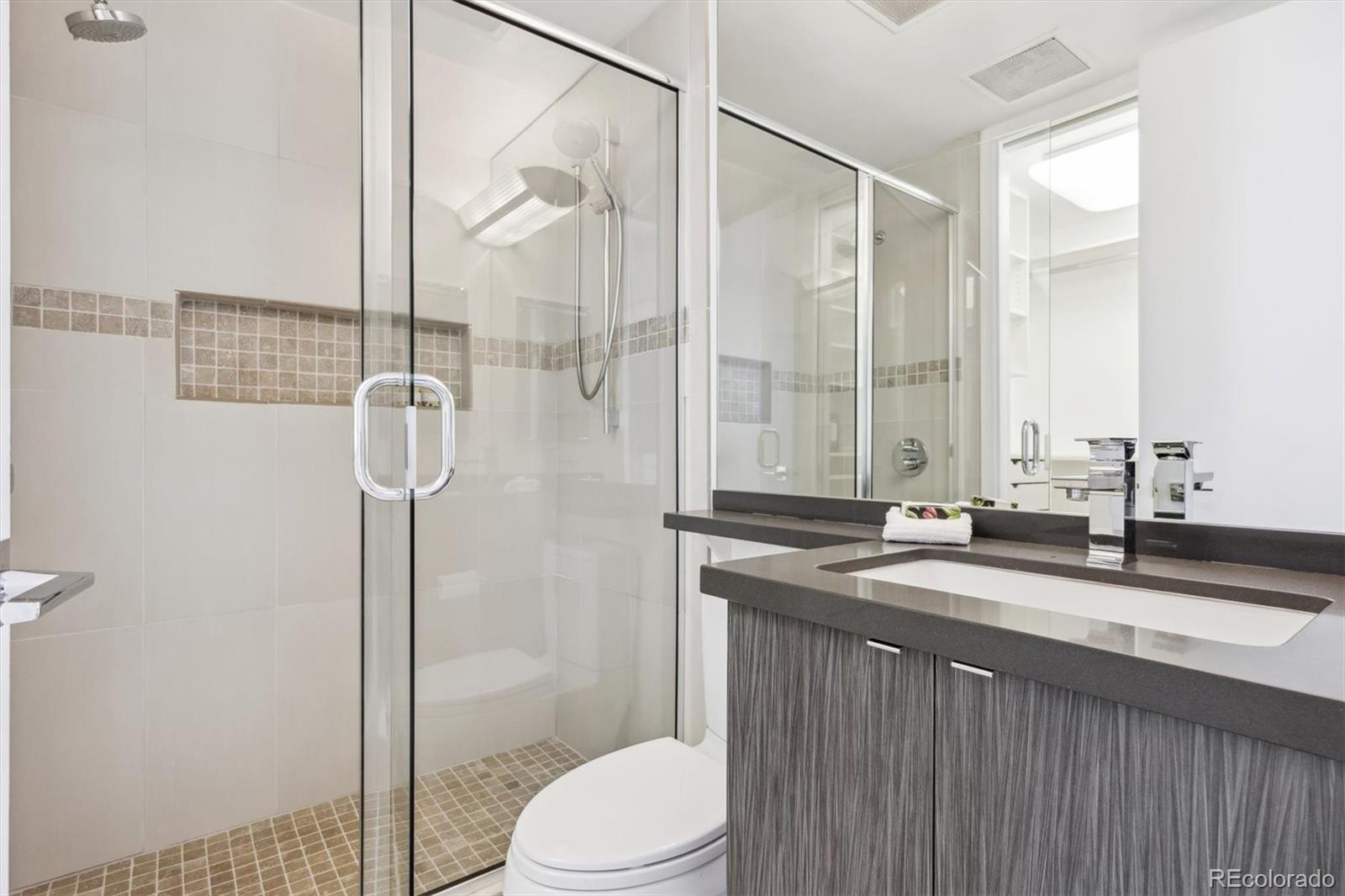 1201 N Williams Street Unit: 3A