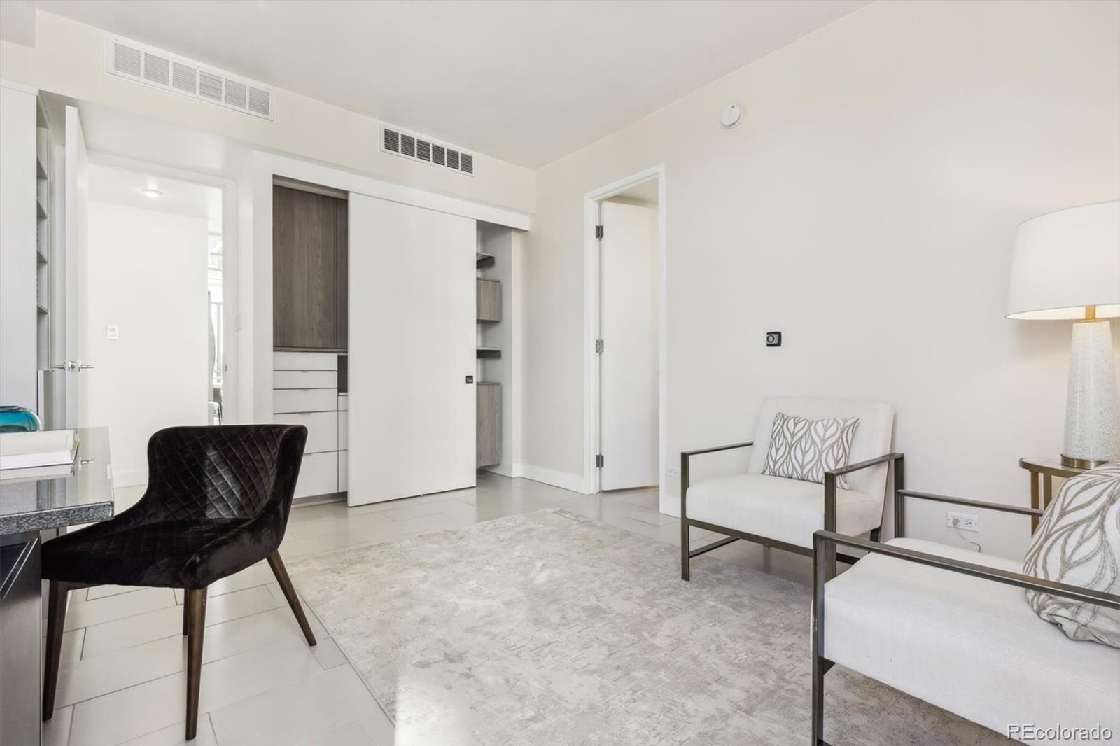 1201 N Williams Street Unit: 3A