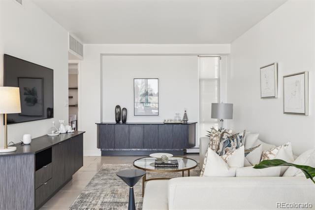 1201 N Williams Street Unit: 3A