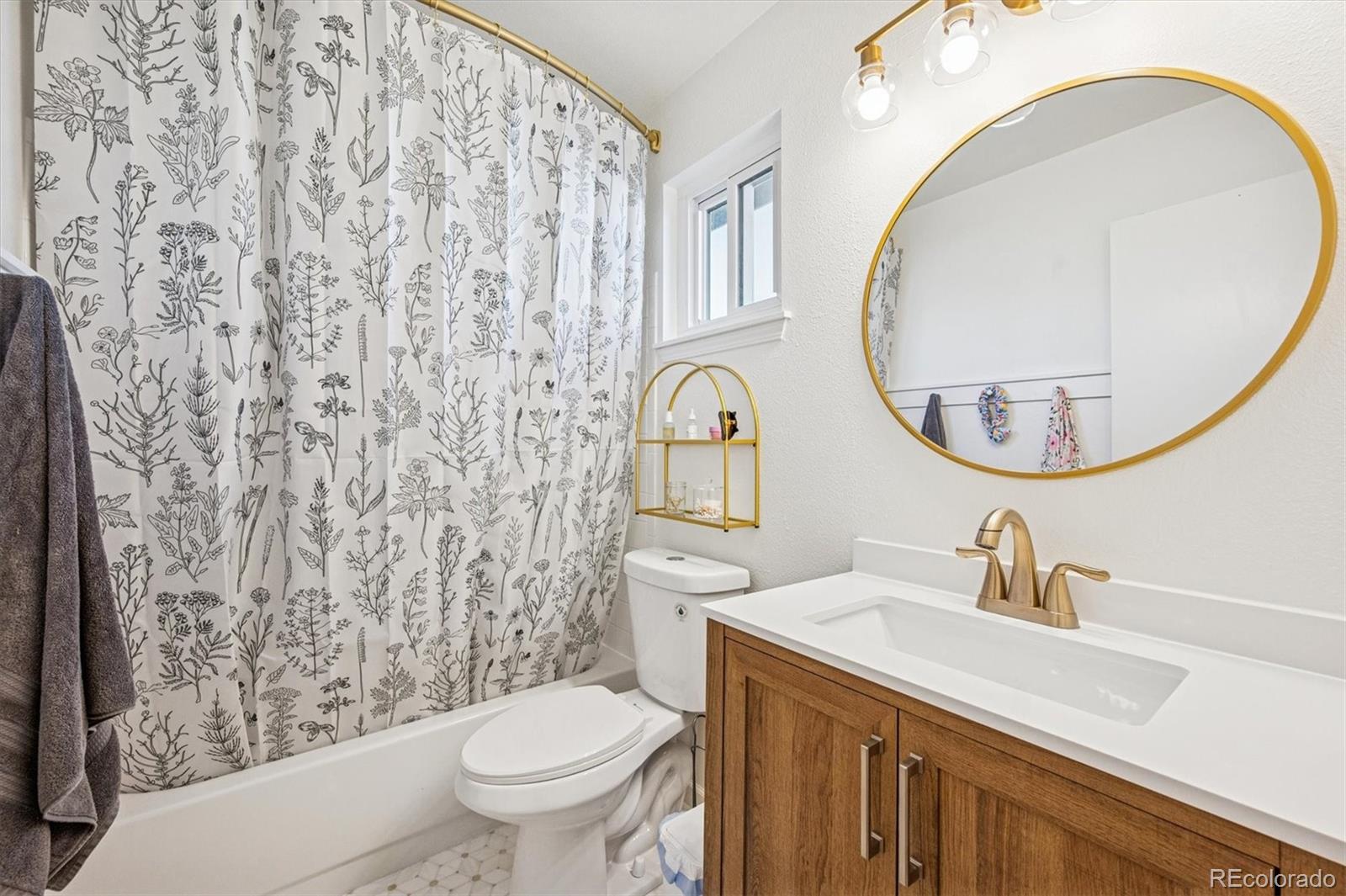 4216 S Ireland Court