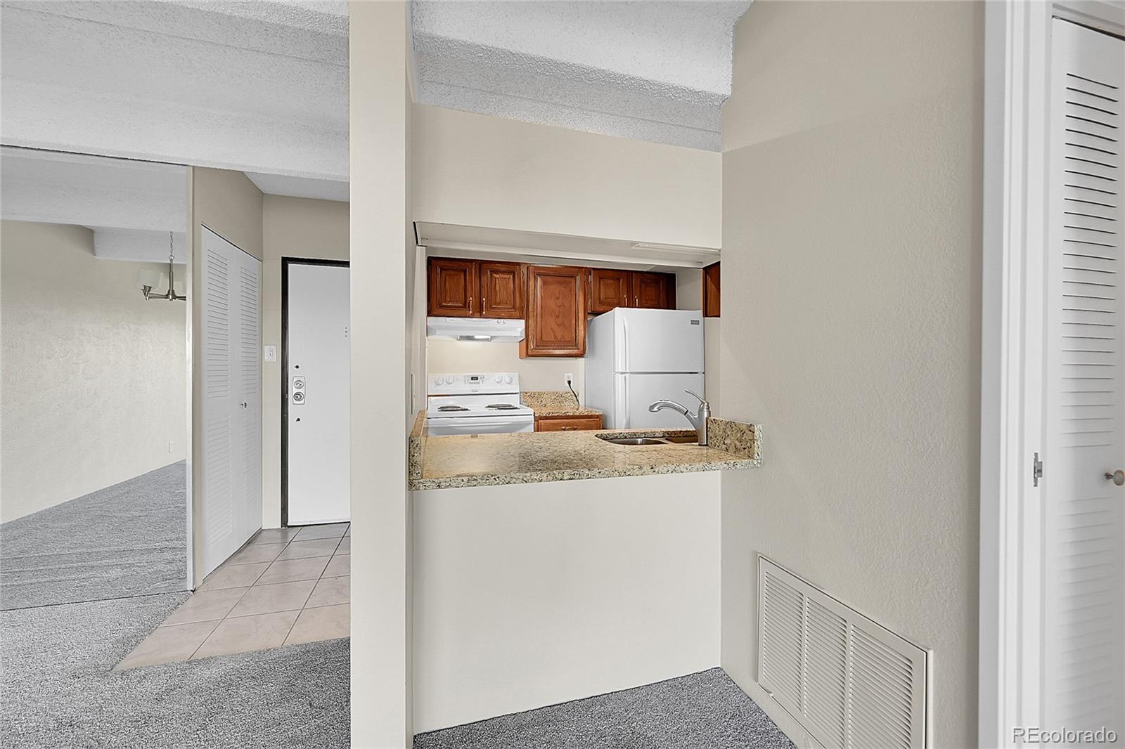 777 N Washington Street Unit: 1005