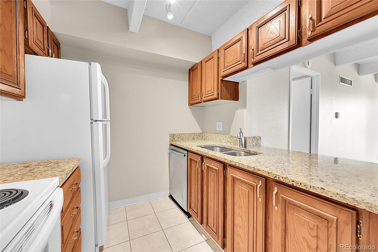 777 N Washington Street Unit: 1005