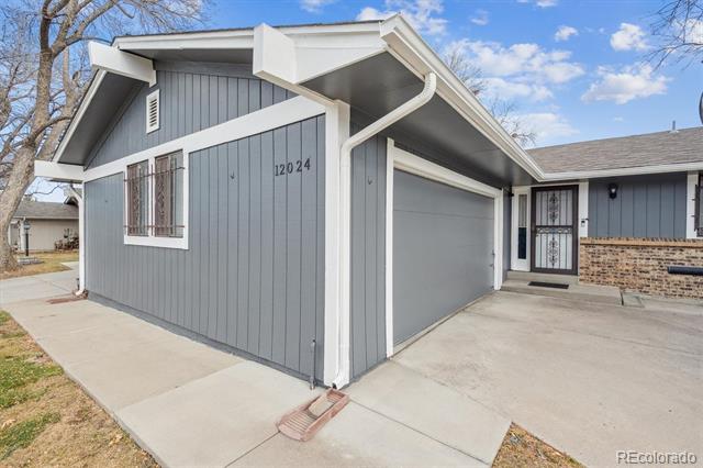 12024 E Maple Avenue