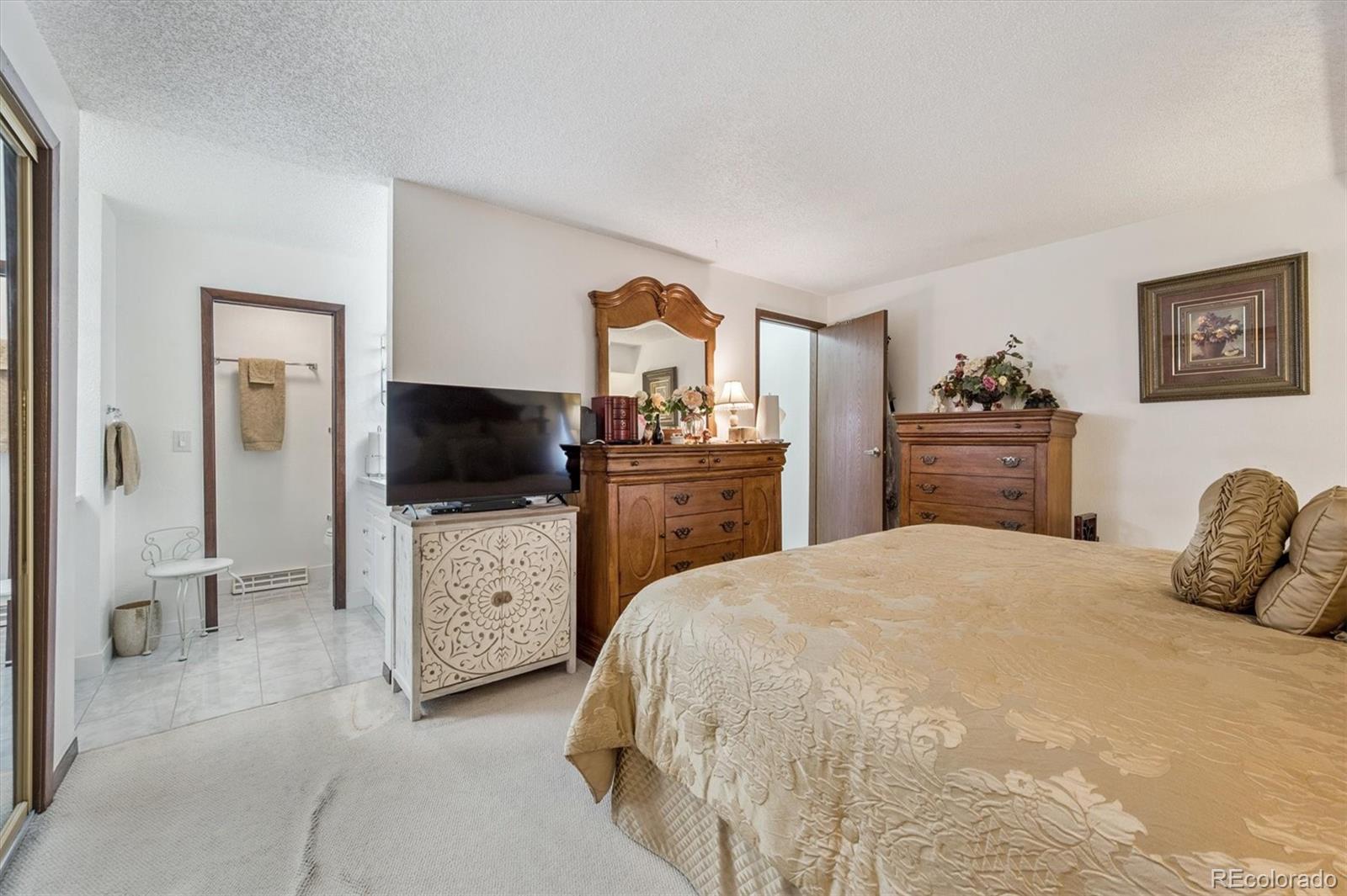 12024 E Maple Avenue