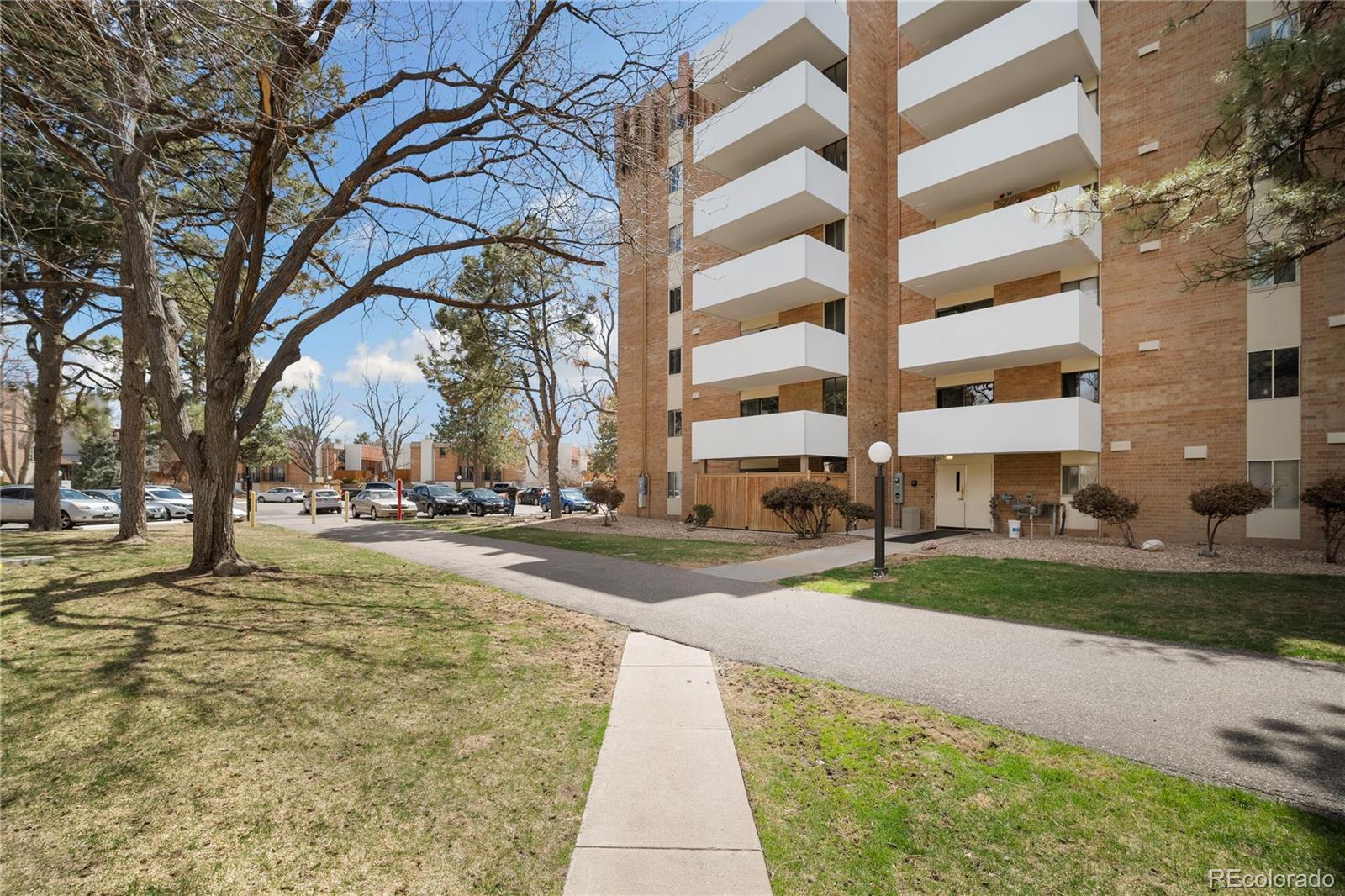 2880 S Locust Street Unit: S207