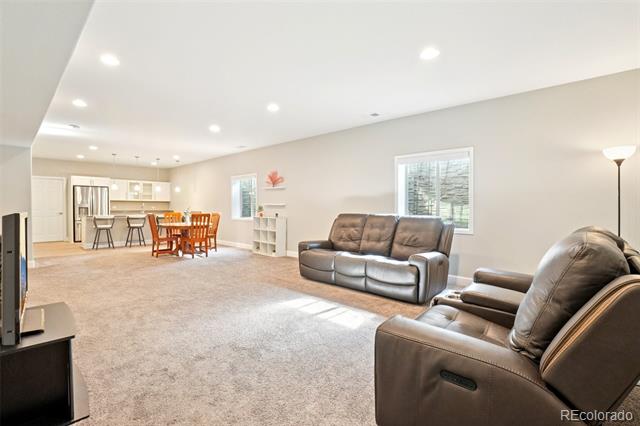 784 Sundown Way