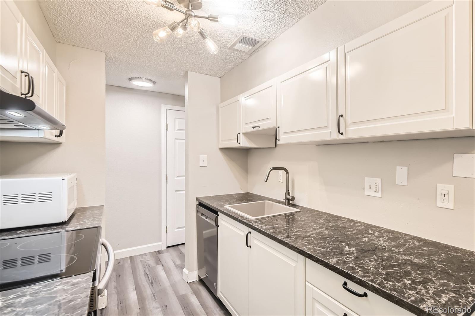 7355 E Quincy Avenue Unit: 101