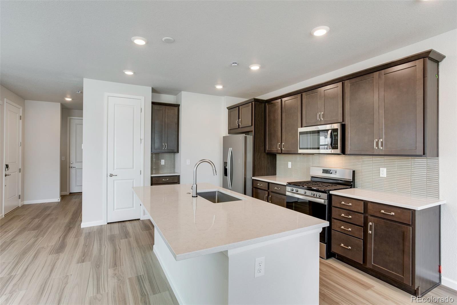 1753 Mount Meeker Avenue