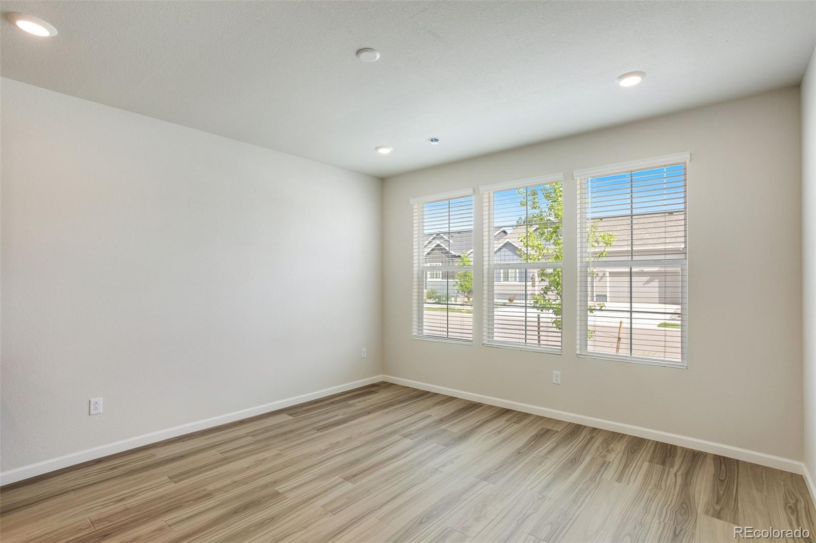 1753 Mount Meeker Avenue