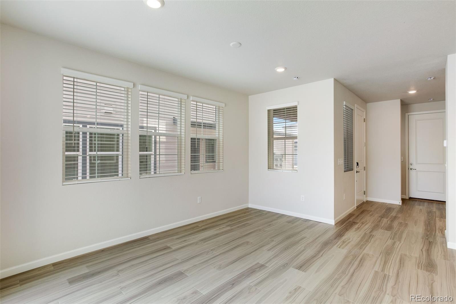 1753 Mount Meeker Avenue