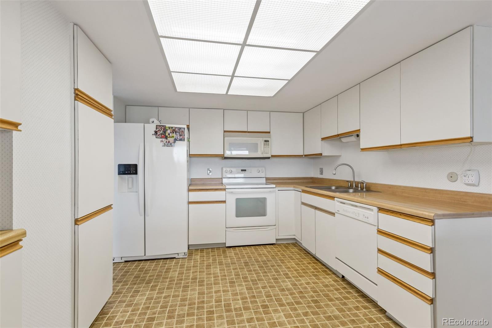 14390 E Marina Drive Unit: 601