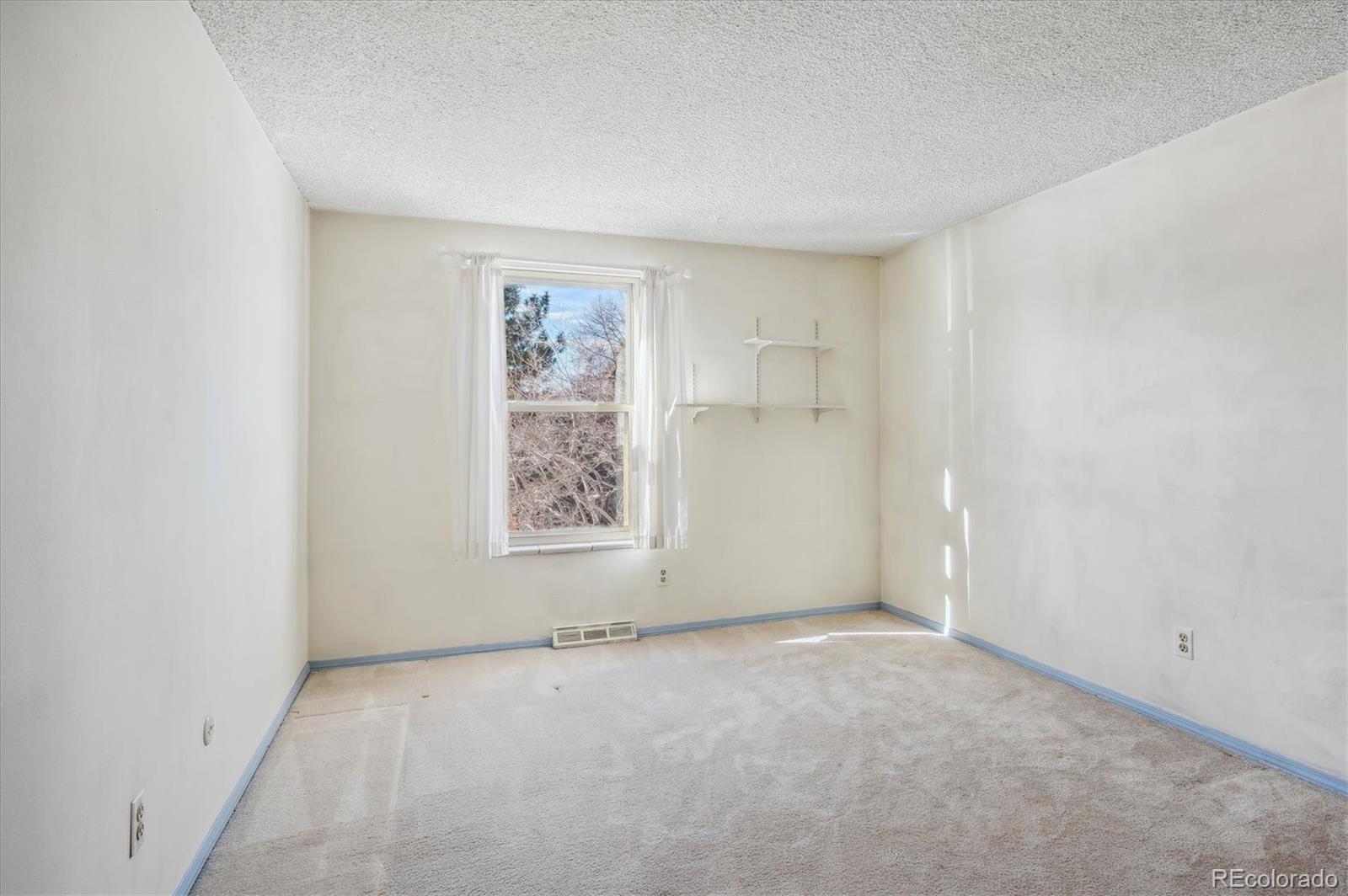 2926 S Newark Place