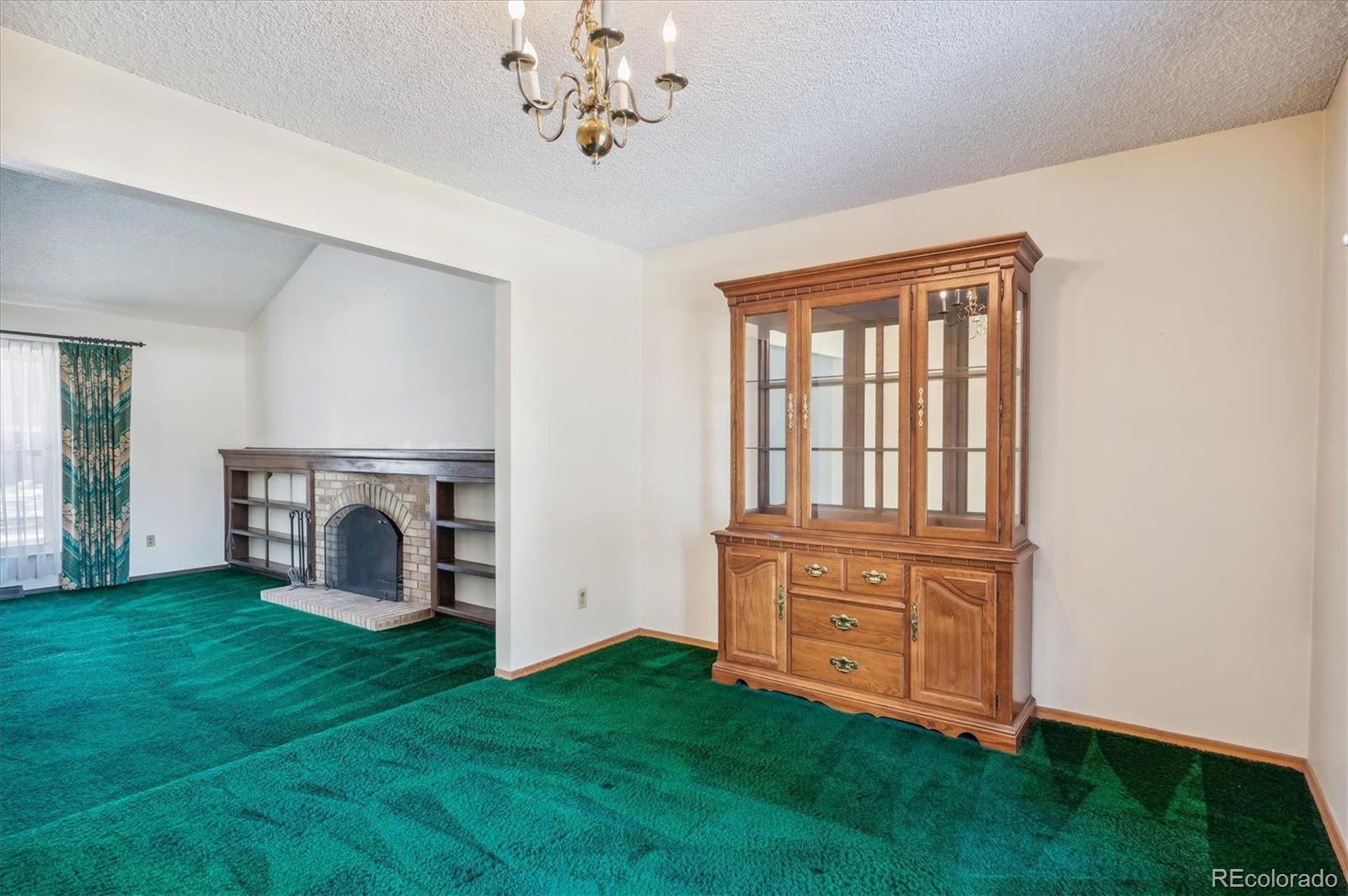 2926 S Newark Place