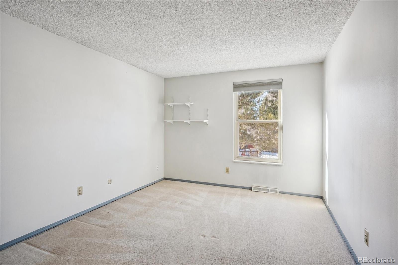 2926 S Newark Place