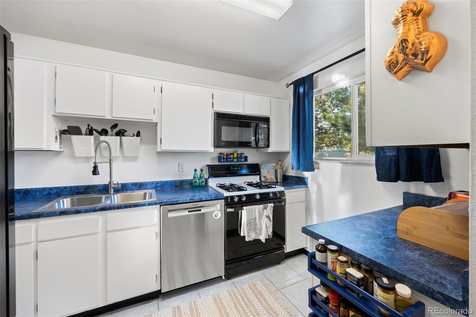 5711 W 92nd Avenue Unit: 8