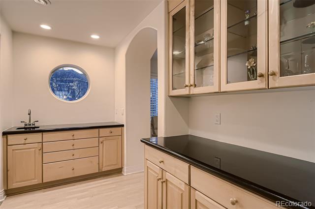 8561 Colonial Drive