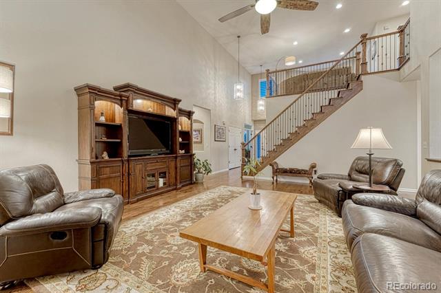 6555 Esperanza Drive