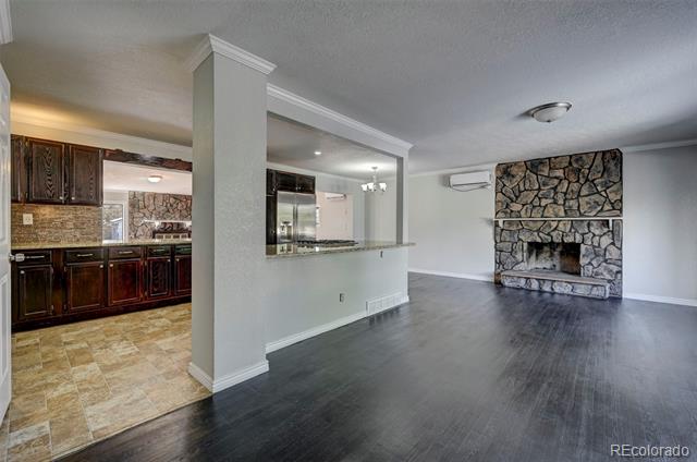 900 Evanston Street