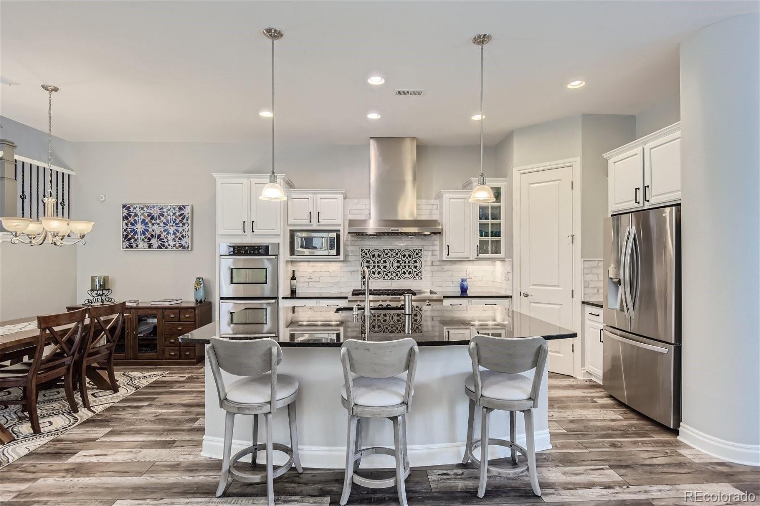 10132 Ridgegate Circle