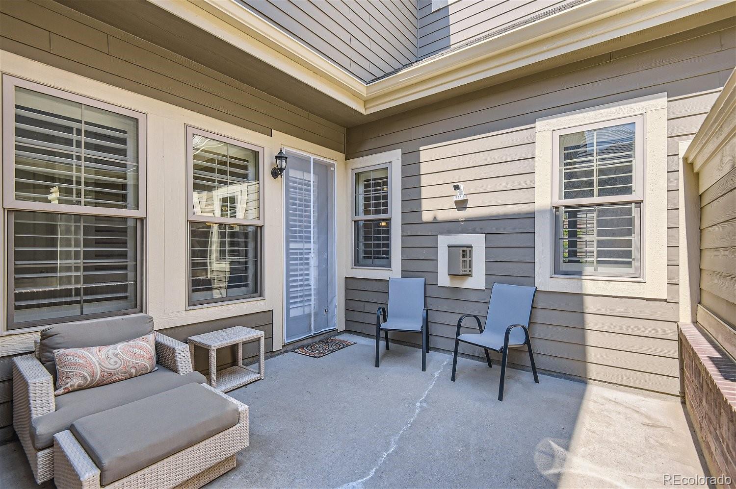 10132 Ridgegate Circle