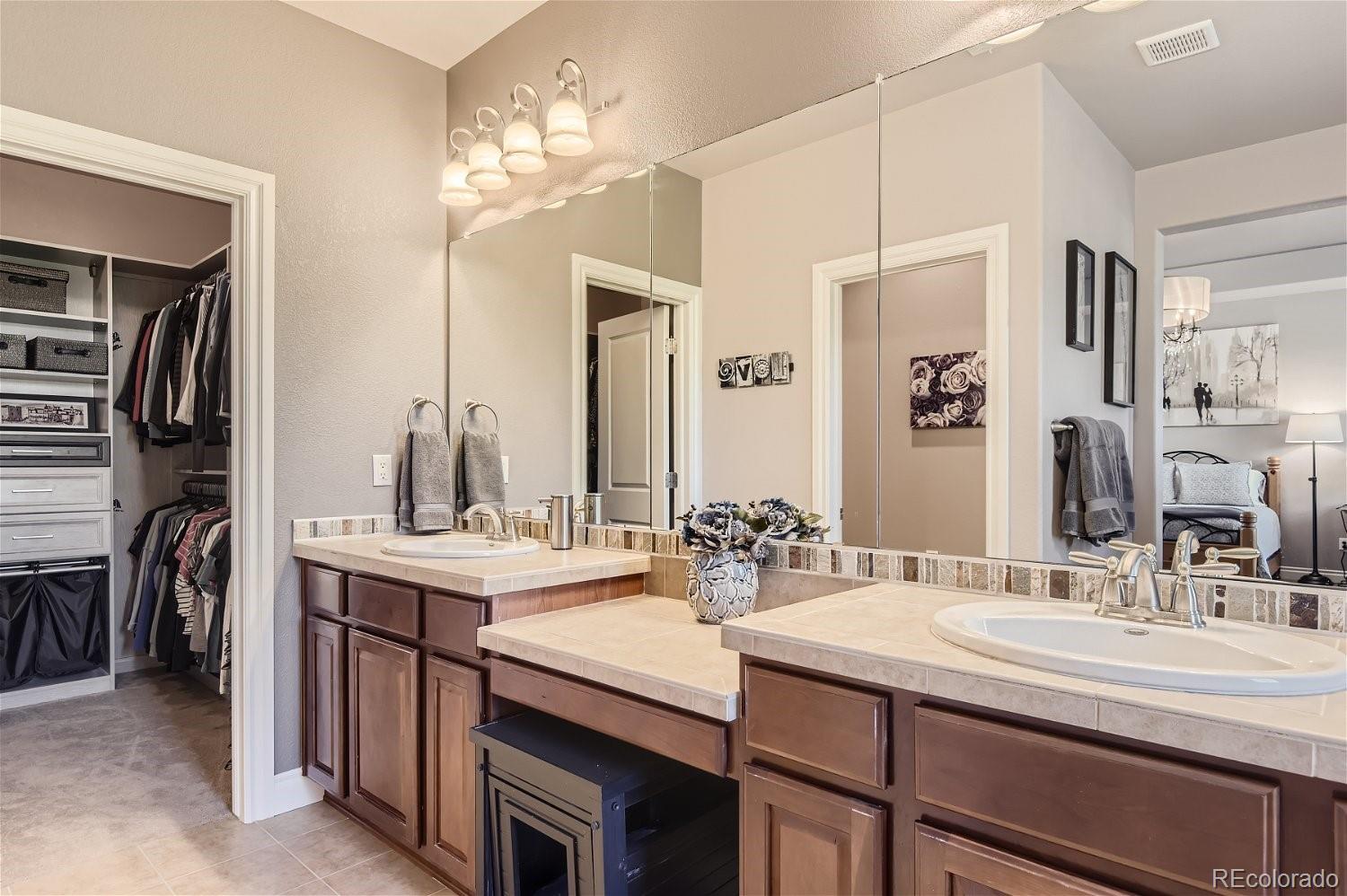10132 Ridgegate Circle