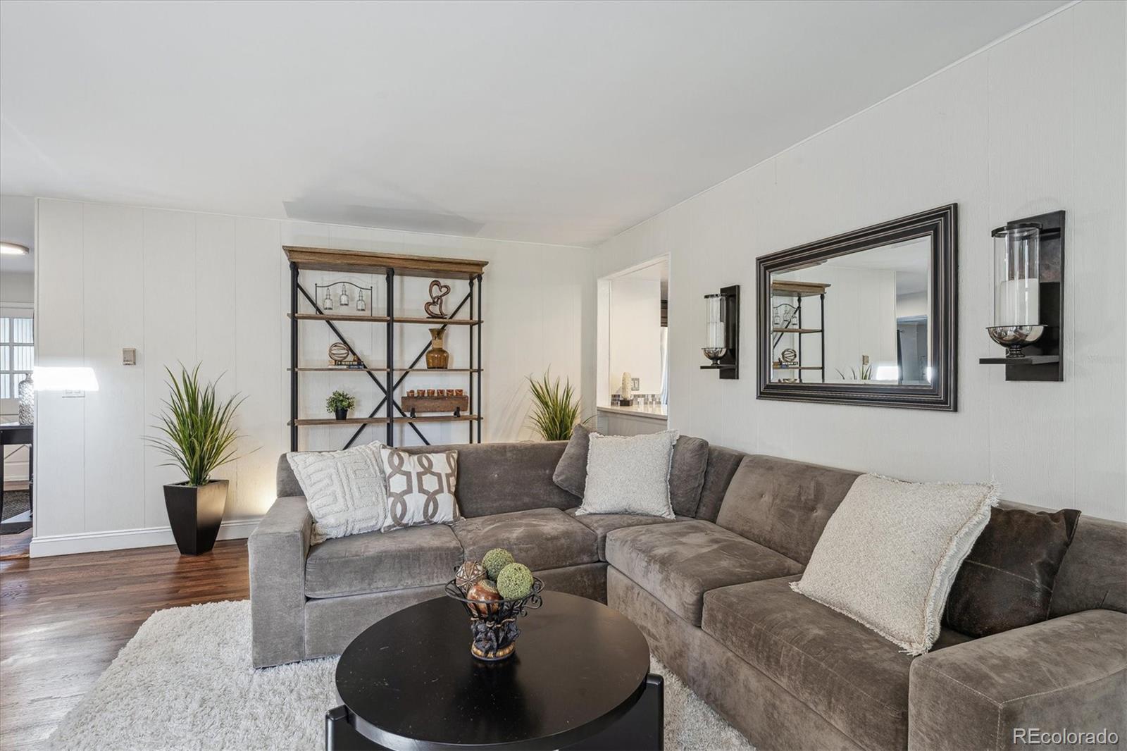 4970 S Chester Street