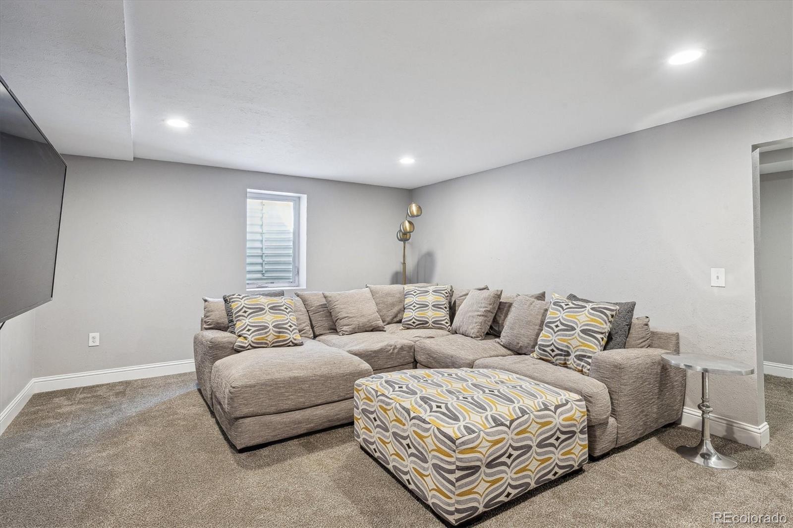 4970 S Chester Street