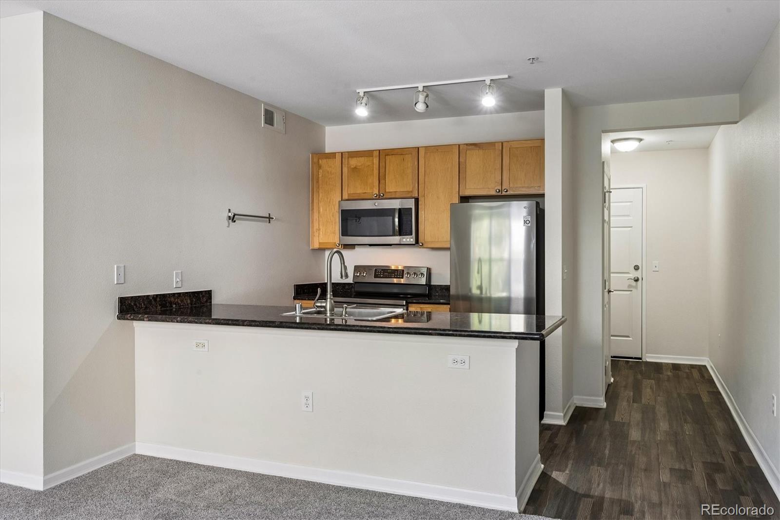 1623 Saint Paul Street Unit: 204