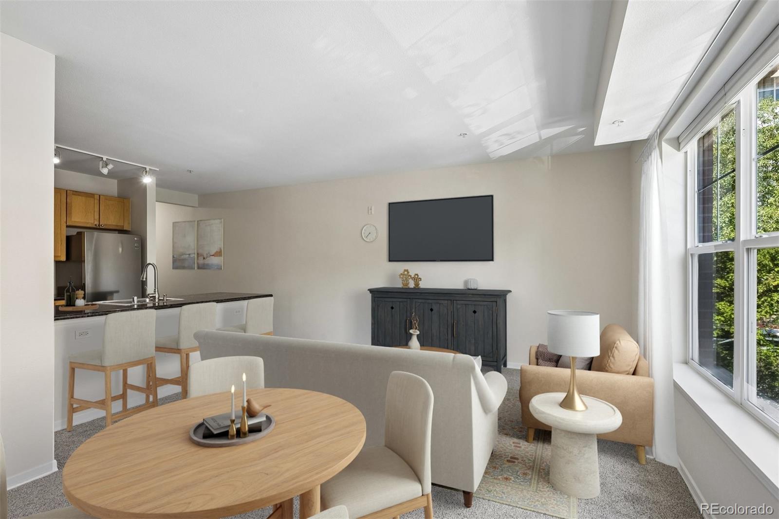 1623 Saint Paul Street Unit: 204