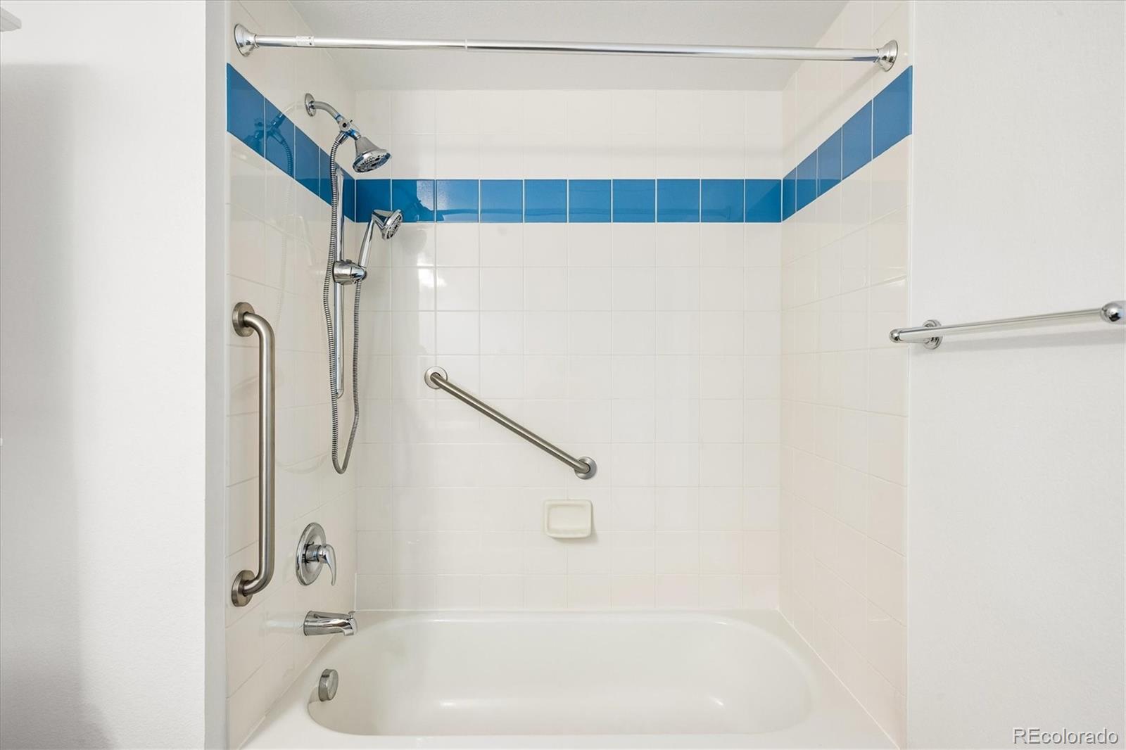 1623 Saint Paul Street Unit: 204
