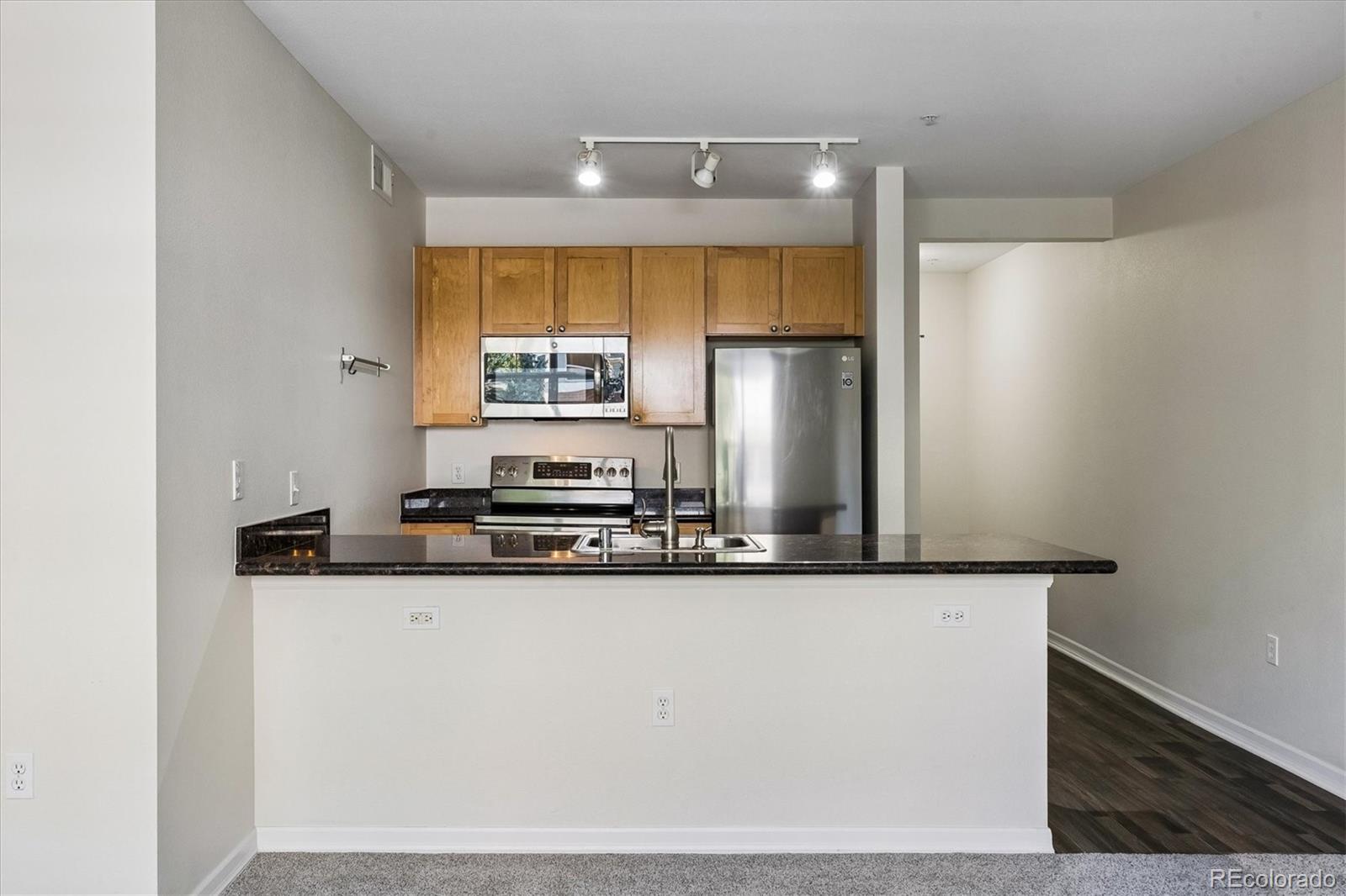 1623 Saint Paul Street Unit: 204