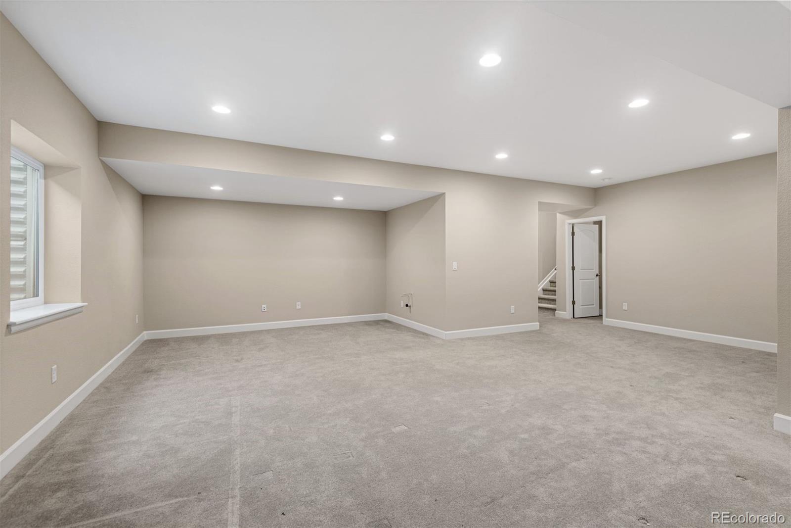 9548 Taylor River Circle