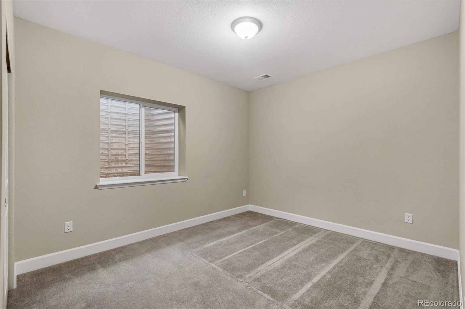 9548 Taylor River Circle