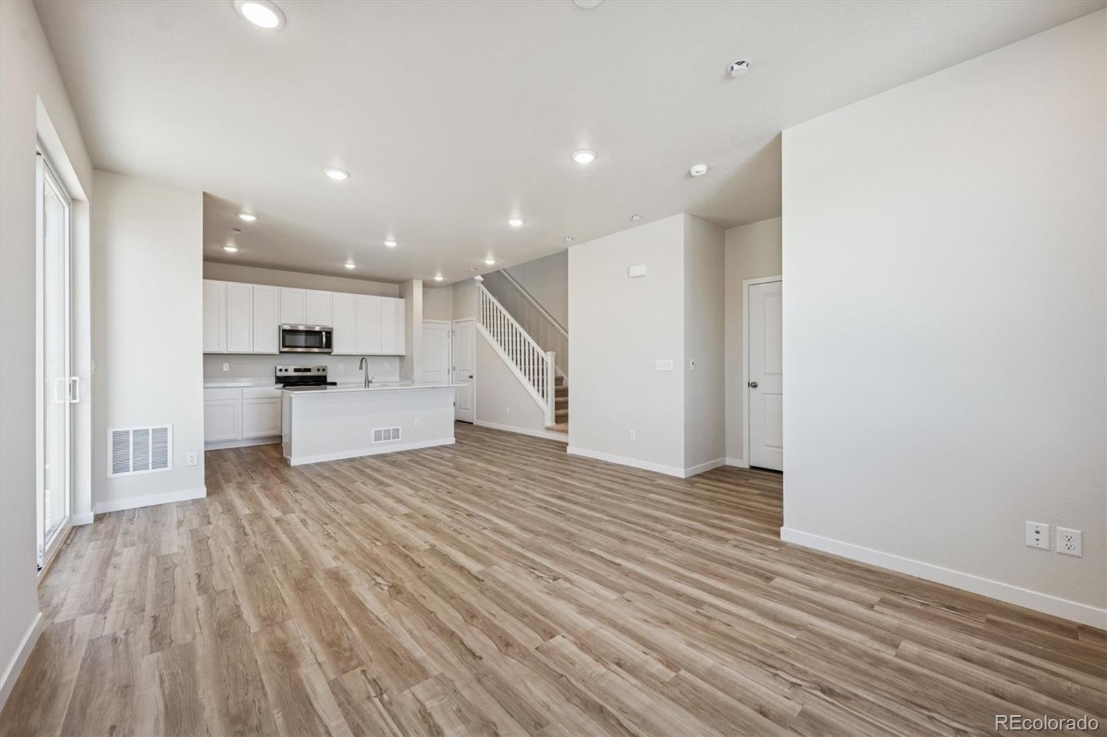 22686 E 47th Place