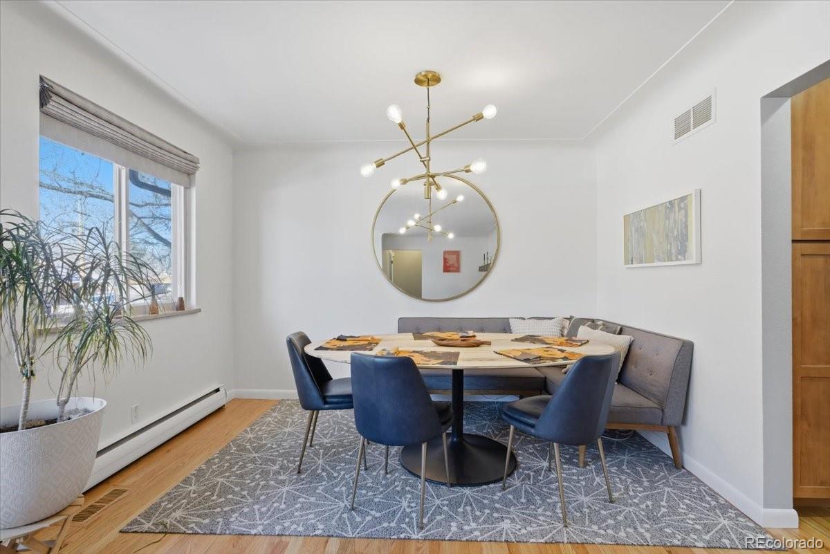 444 S Niagara Street