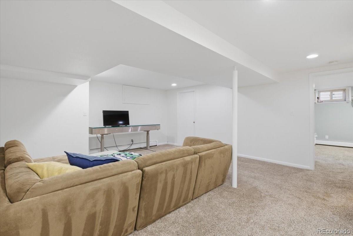 444 S Niagara Street