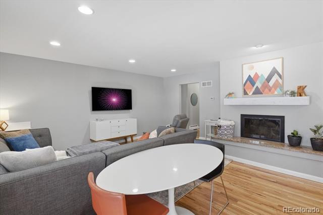 444 S Niagara Street