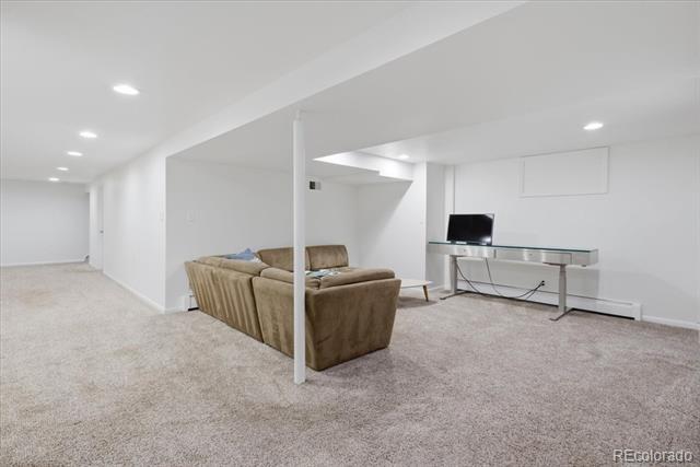 444 S Niagara Street