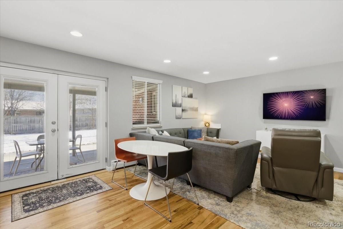 444 S Niagara Street