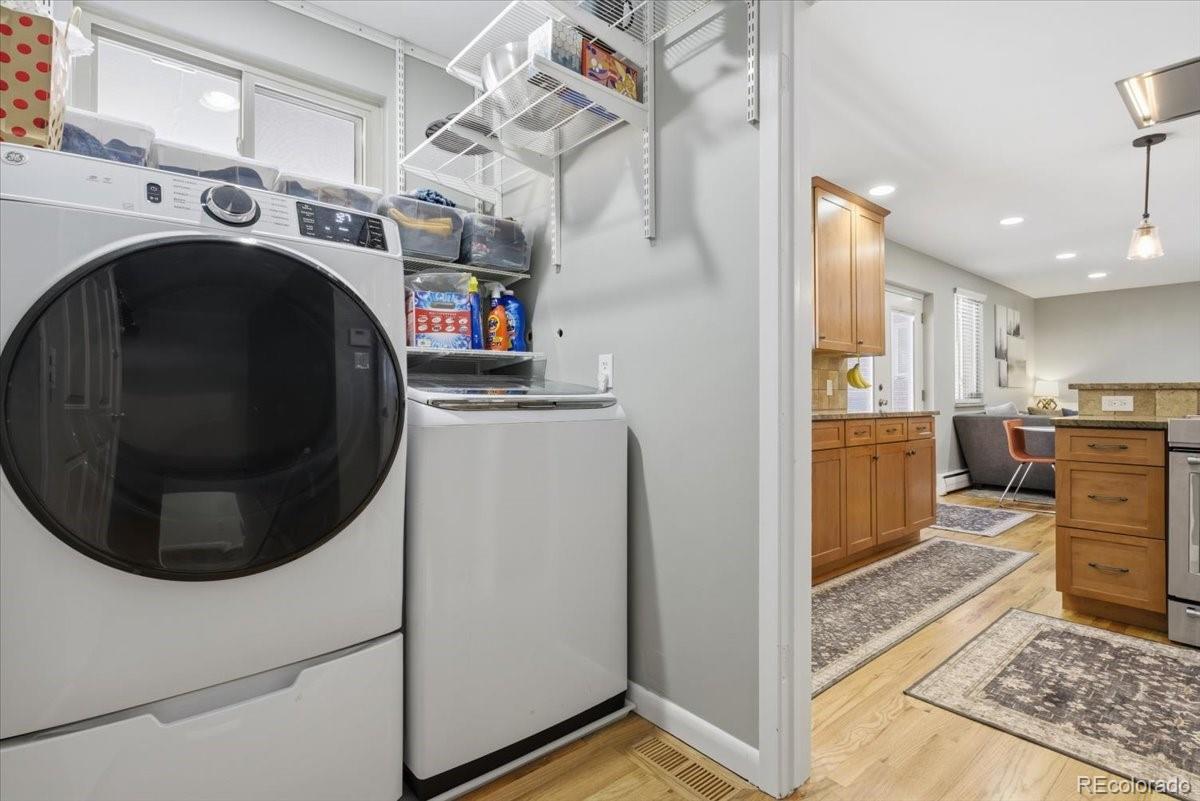 444 S Niagara Street