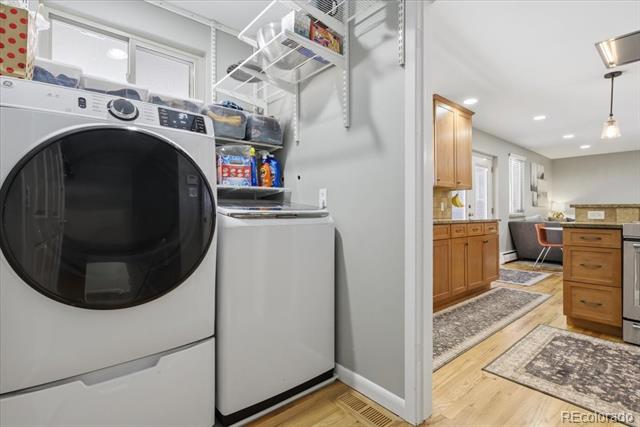 444 S Niagara Street