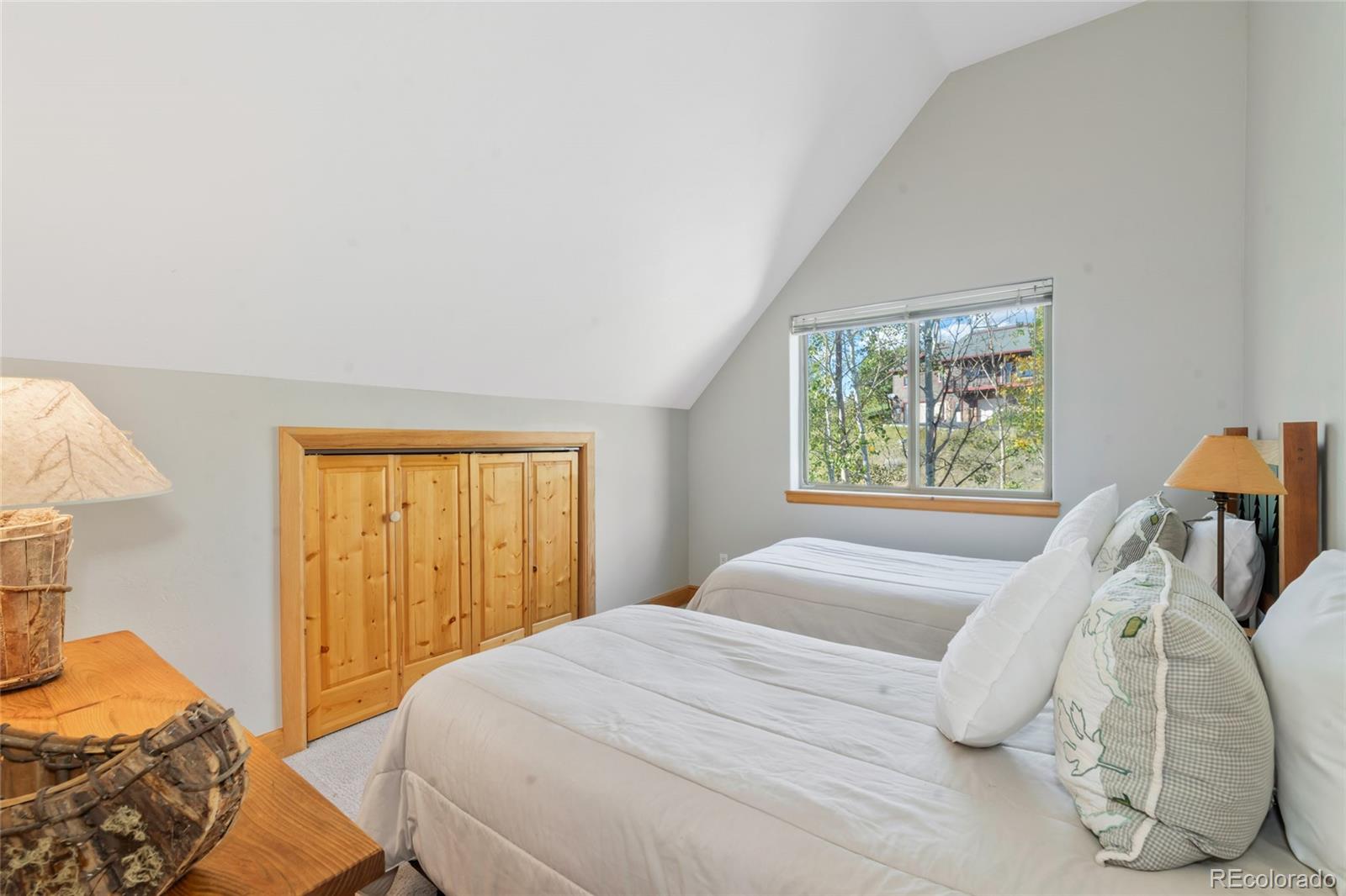 105 Hillside Drive