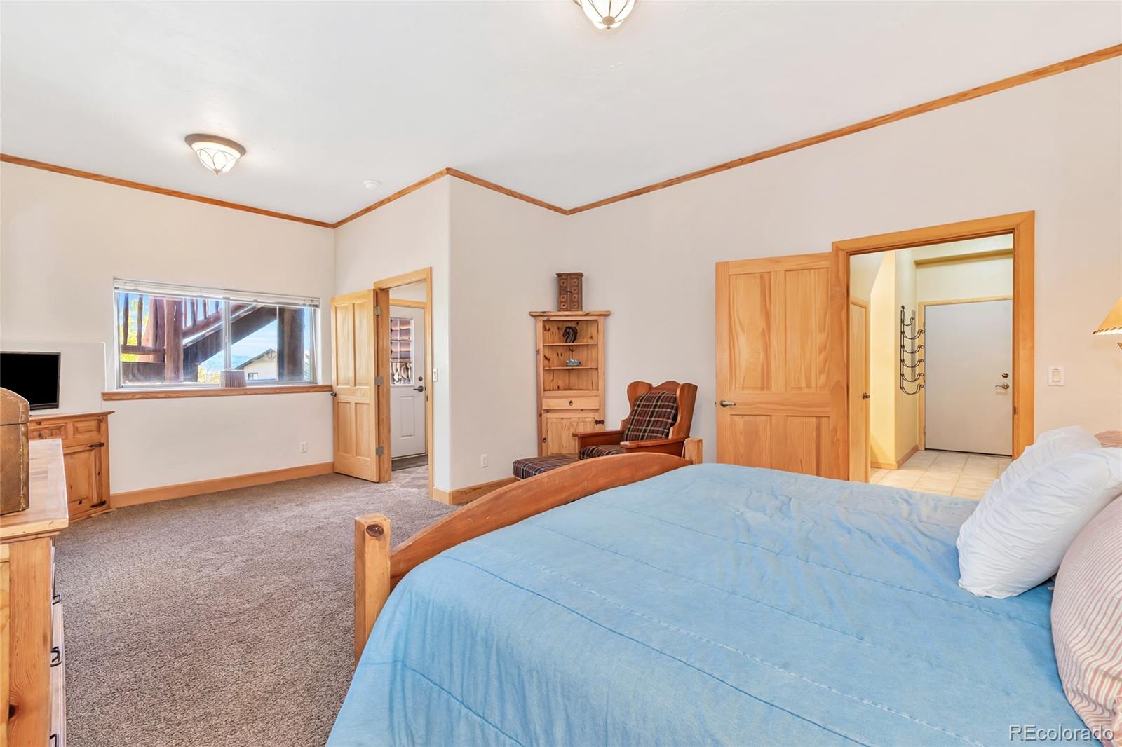 105 Hillside Drive
