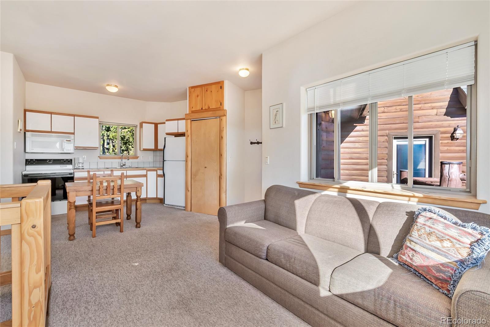105 Hillside Drive