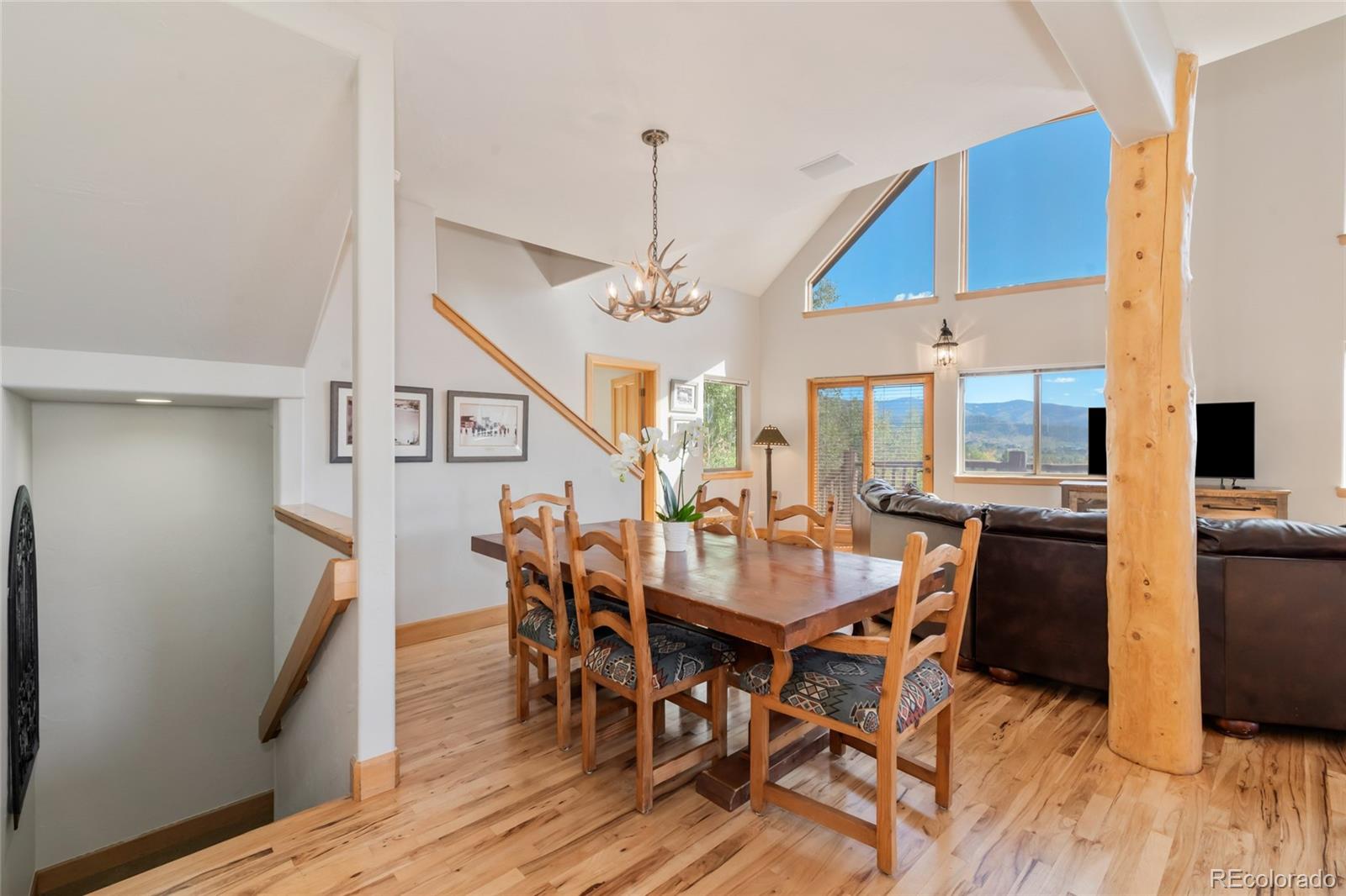 105 Hillside Drive