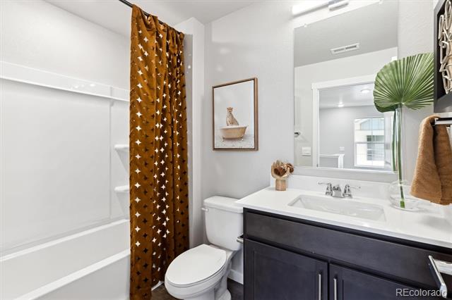 22262 E 7th Place
