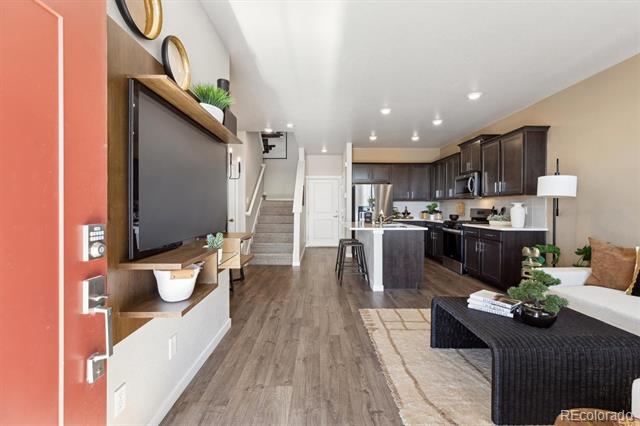22262 E 7th Place
