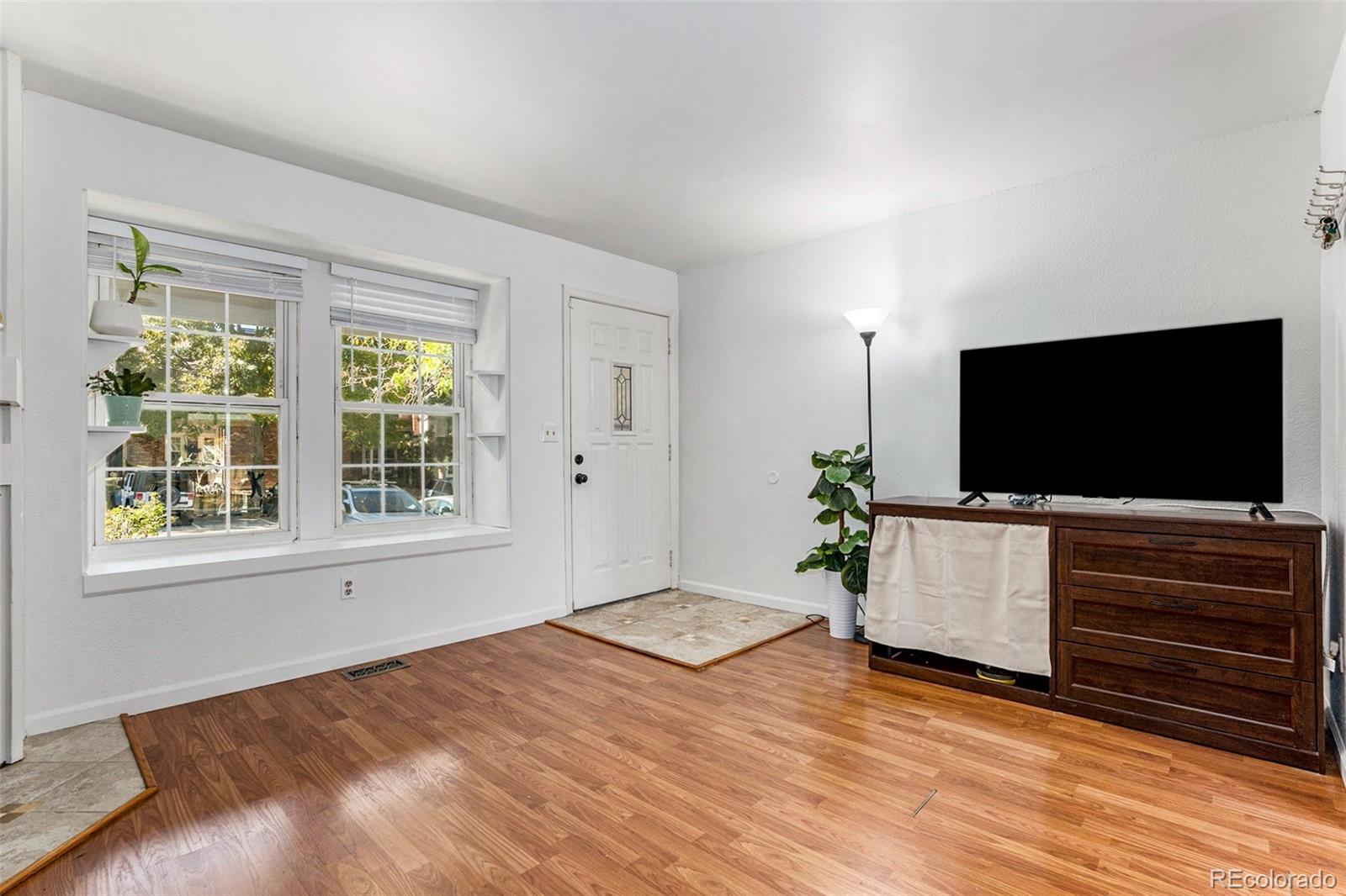 1120 S Waco Street Unit: E